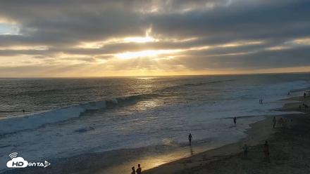 Carlsbad Beach Surf Live Webcam - Jul 29, 2026, 7:25pm PDT