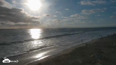 Carlsbad Beach Surf Live Webcam - Aug 14, 2026, 6:39pm PDT