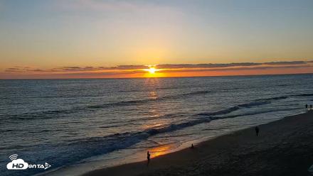 Carlsbad Beach Surf Live Webcam - Sep 2, 2026, 7:06pm PDT