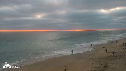 Carlsbad Beach Surf Live Webcam - Jun 25, 2026, 7:52pm PDT
