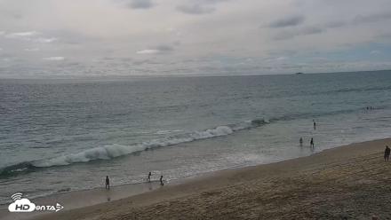 Carlsbad Beach Surf Live Webcam - Aug 13, 2026, 4:10pm PDT