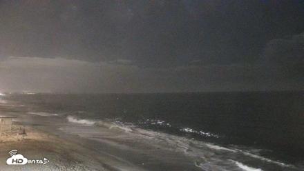 Carlsbad Beach Surf Live Webcam - Aug 23, 2026, 9:11pm PDT