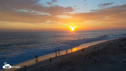 Carlsbad Beach Surf Live Webcam - Jul 20, 2026, 7:53pm PDT