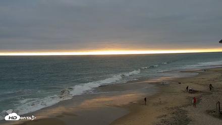 Carlsbad Beach Surf Live Webcam - Jun 27, 2026, 7:10pm PDT