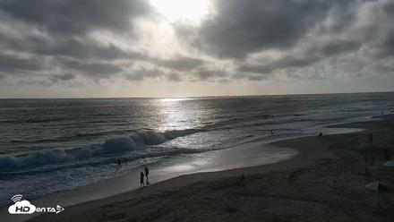 Carlsbad Beach Surf Live Webcam - Jul 7, 2026, 6:50pm PDT