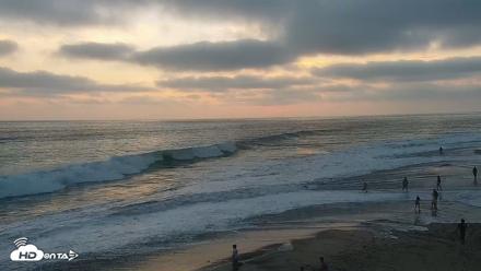 Carlsbad Beach Surf Live Webcam - Jul 26, 2026, 7:55pm PDT