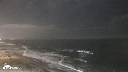 Carlsbad Beach Surf Live Webcam - Aug 23, 2026, 9:10pm PDT