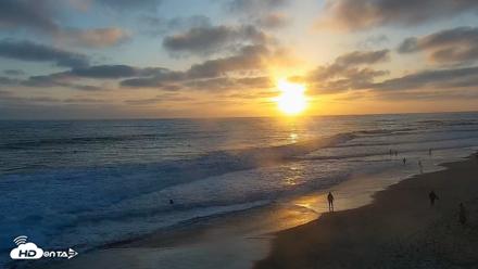 Carlsbad Beach Surf Live Webcam - Jun 9, 2026, 7:49pm PDT