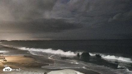 Carlsbad Beach Surf Live Webcam - Jun 30, 2026, 11:38pm PDT