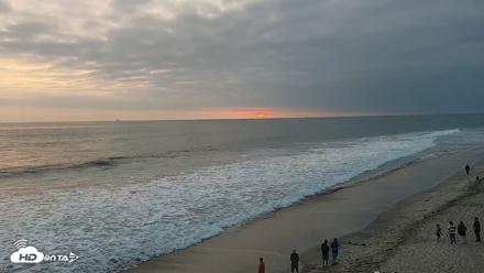 Carlsbad Beach Surf Live Webcam - May 12, 2026, 7:40pm PDT