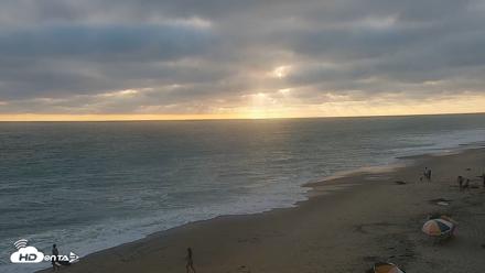 Carlsbad Beach Surf Live Webcam - Jun 25, 2026, 7:10pm PDT