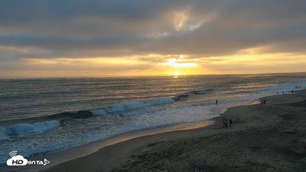 Carlsbad Beach Surf Live Webcam - Jul 8, 2026, 7:43pm PDT