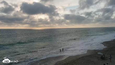 Carlsbad Beach Surf Live Webcam - Aug 10, 2026, 6:42pm PDT