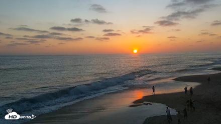 Carlsbad Beach Surf Live Webcam - Jul 10, 2026, 7:57pm PDT