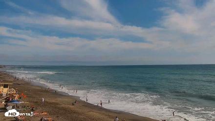 Carlsbad Beach Surf Live Webcam - Aug 15, 2026, 5:14pm PDT