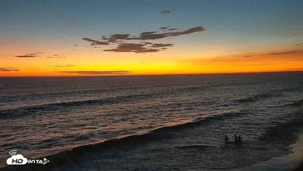 Carlsbad Beach Surf Live Webcam - Sep 9, 2026, 7:36pm PDT