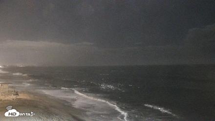 Carlsbad Beach Surf Live Webcam - Aug 23, 2026, 9:10pm PDT