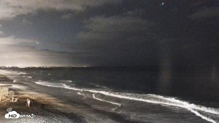 Carlsbad Beach Surf Live Webcam - Sep 3, 2026, 9:15pm PDT