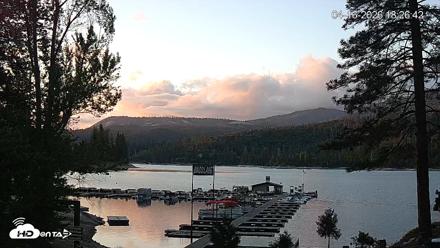 Miller's Landing Resort on Bass Lake Live Webcam - Apr 16, 2026, 7:27pm PDT