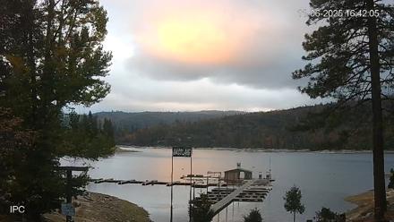 Miller's Landing Resort on Bass Lake Live Webcam - Nov 6, 2025, 4:42pm PST