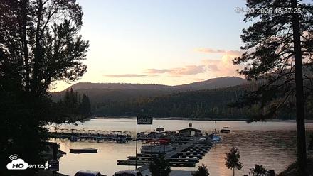 Miller's Landing Resort on Bass Lake Live Webcam - Apr 30, 2026, 7:37pm PDT