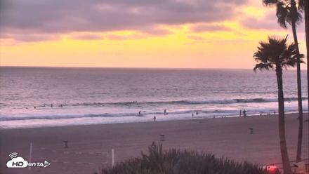 El Porto Beach Roving Live Cam - Sep 23, 2026, 7:07pm PDT