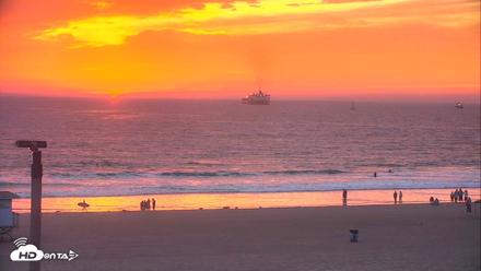 El Porto Beach Roving Live Cam - Sep 26, 2026, 6:45pm PDT