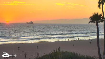 El Porto Beach Roving Live Cam - Aug 19, 2026, 7:35pm PDT