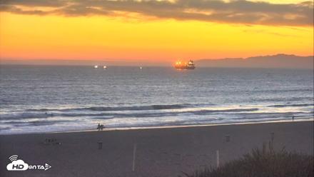 El Porto Beach Roving Live Cam - Jul 20, 2026, 8:29pm PDT