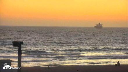 El Porto Beach Roving Live Cam - Aug 19, 2026, 7:47pm PDT