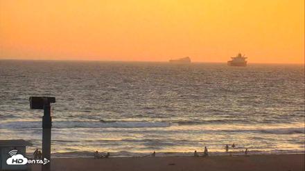 El Porto Beach Roving Live Cam - Aug 1, 2026, 7:48pm PDT