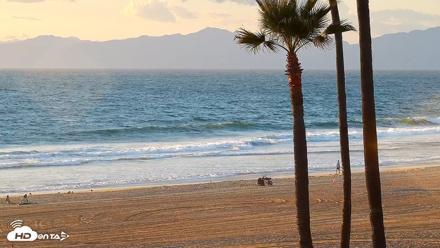 El Porto Beach Roving Live Cam - Oct 23, 2026, 5:42pm PDT