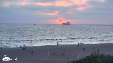 El Porto Beach Roving Live Cam - Aug 9, 2026, 7:42pm PDT