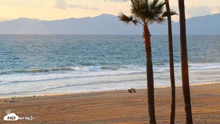 El Porto Beach Roving Live Cam - Oct 23, 2026, 5:46pm PDT