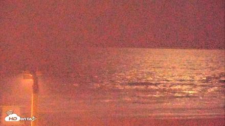 El Porto Beach Roving Live Cam - Apr 25, 2026, 1:18am PDT