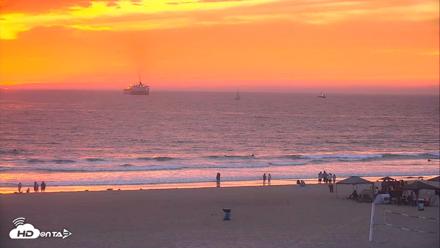 El Porto Beach Roving Live Cam - Sep 26, 2026, 6:45pm PDT