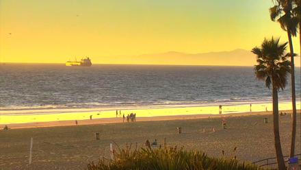 El Porto Beach Roving Live Cam - Oct 9, 2025, 6:04pm PDT