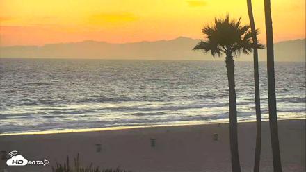 El Porto Beach Roving Live Cam - Jul 5, 2026, 8:19pm PDT