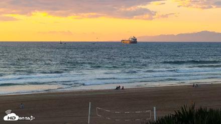 El Porto Beach Roving Live Cam - Oct 23, 2026, 5:54pm PDT