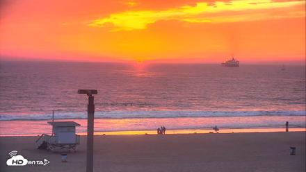 El Porto Beach Roving Live Cam - Sep 26, 2026, 6:45pm PDT