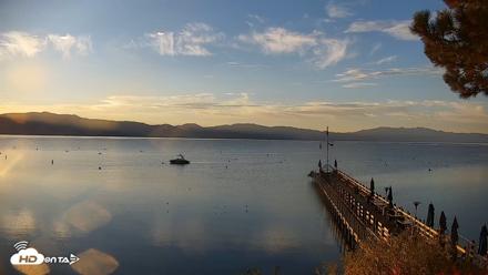 Garwoods Grill and Pier Live Cam - Oct 3, 2026, 7:18am PDT