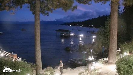Garwoods Grill and Pier Live Cam - Sep 5, 2026, 8:06pm PDT
