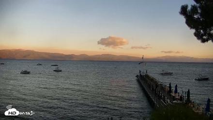 Garwoods Grill and Pier Live Cam - Sep 16, 2026, 6:45pm PDT
