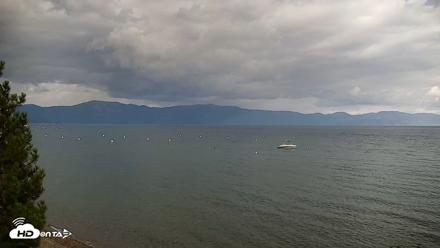Garwoods Grill and Pier Live Cam - Oct 12, 2026, 4:33pm PDT