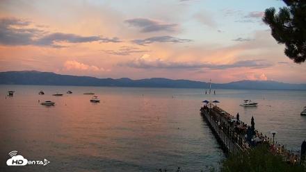 Garwoods Grill and Pier Live Cam - Aug 12, 2026, 8:00pm PDT