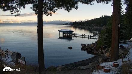 Garwoods Grill and Pier Live Cam - Apr 13, 2026, 7:10pm PDT