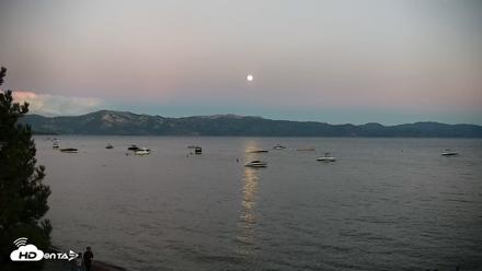 Garwoods Grill and Pier Live Cam - Aug 26, 2026, 7:50pm PDT