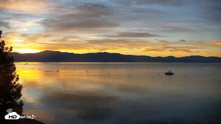 Garwoods Grill and Pier Live Cam - Oct 2, 2026, 6:58am PDT