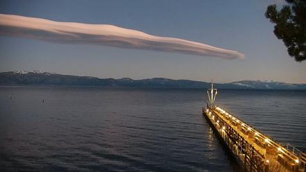 Garwoods Grill and Pier Live Cam - Mar 9, 2026, 7:30pm PDT