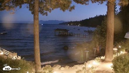 Garwoods Grill and Pier Live Cam - Sep 1, 2026, 8:09pm PDT